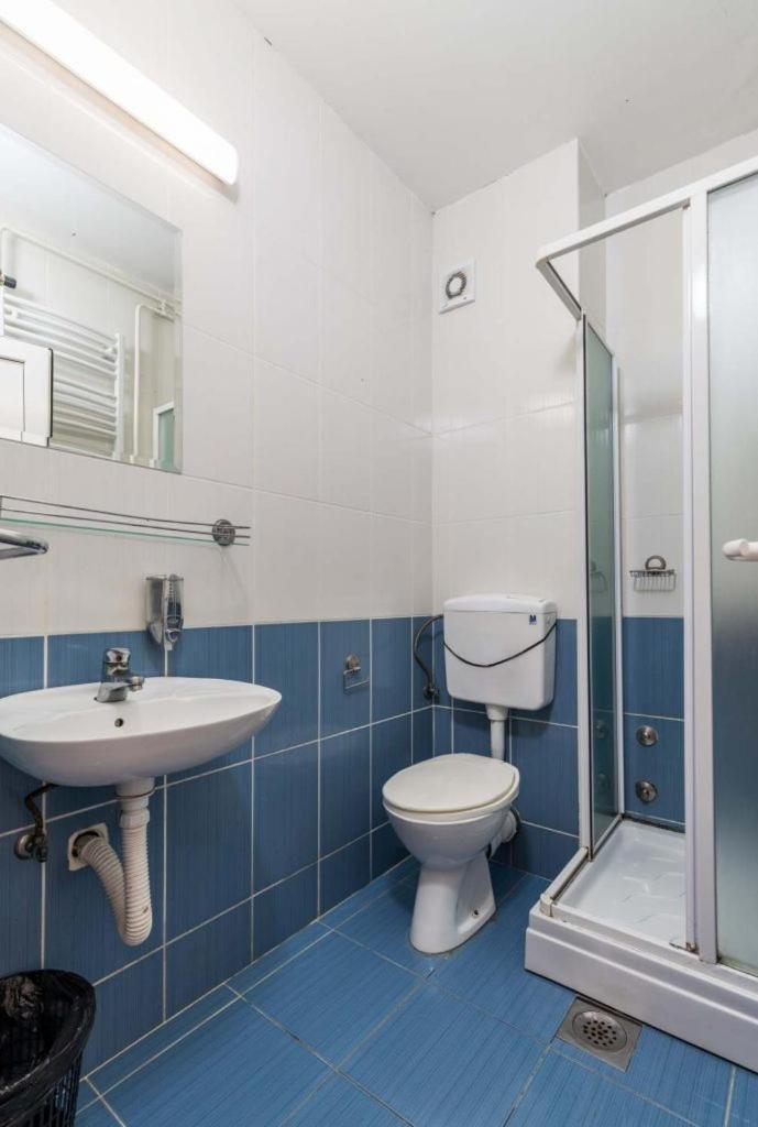 Petar Drapsin Hostel Beograd Eksteriør bilde